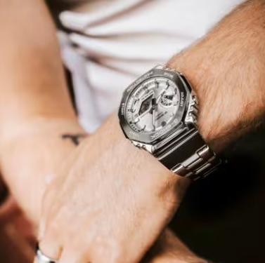 GM-2110D-7AER - CASIO G-SHOCK Mod. OAK G-STEEL CLASSIC SILVER